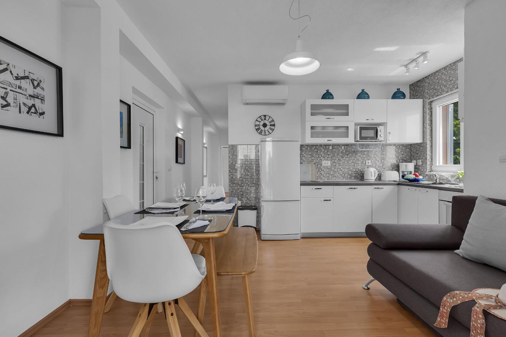 Apartments Villa Katarina 투체피 객실 사진