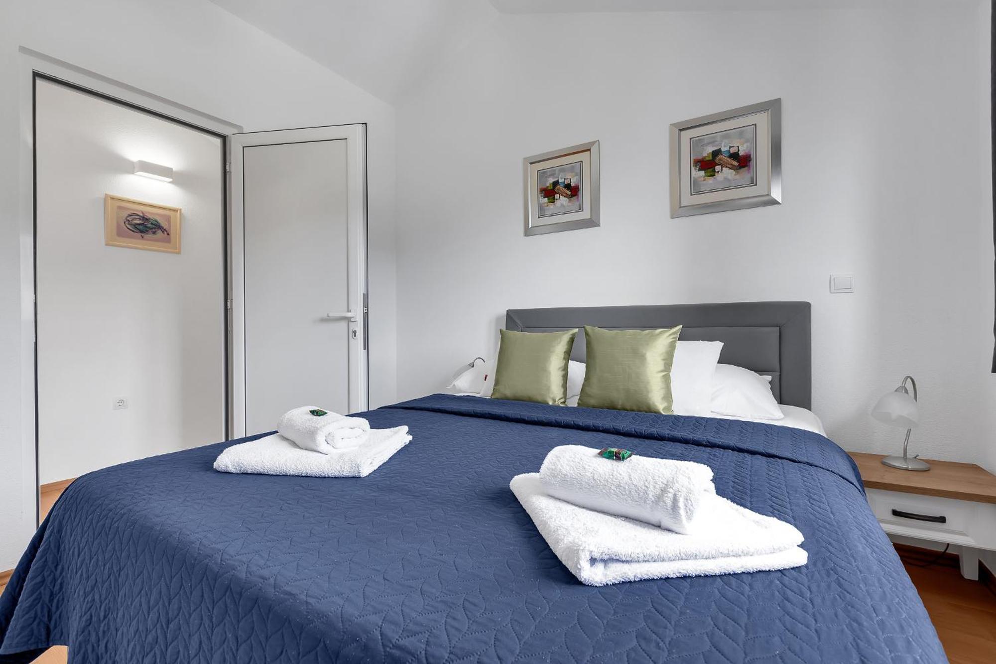 Apartments Villa Katarina 투체피 객실 사진